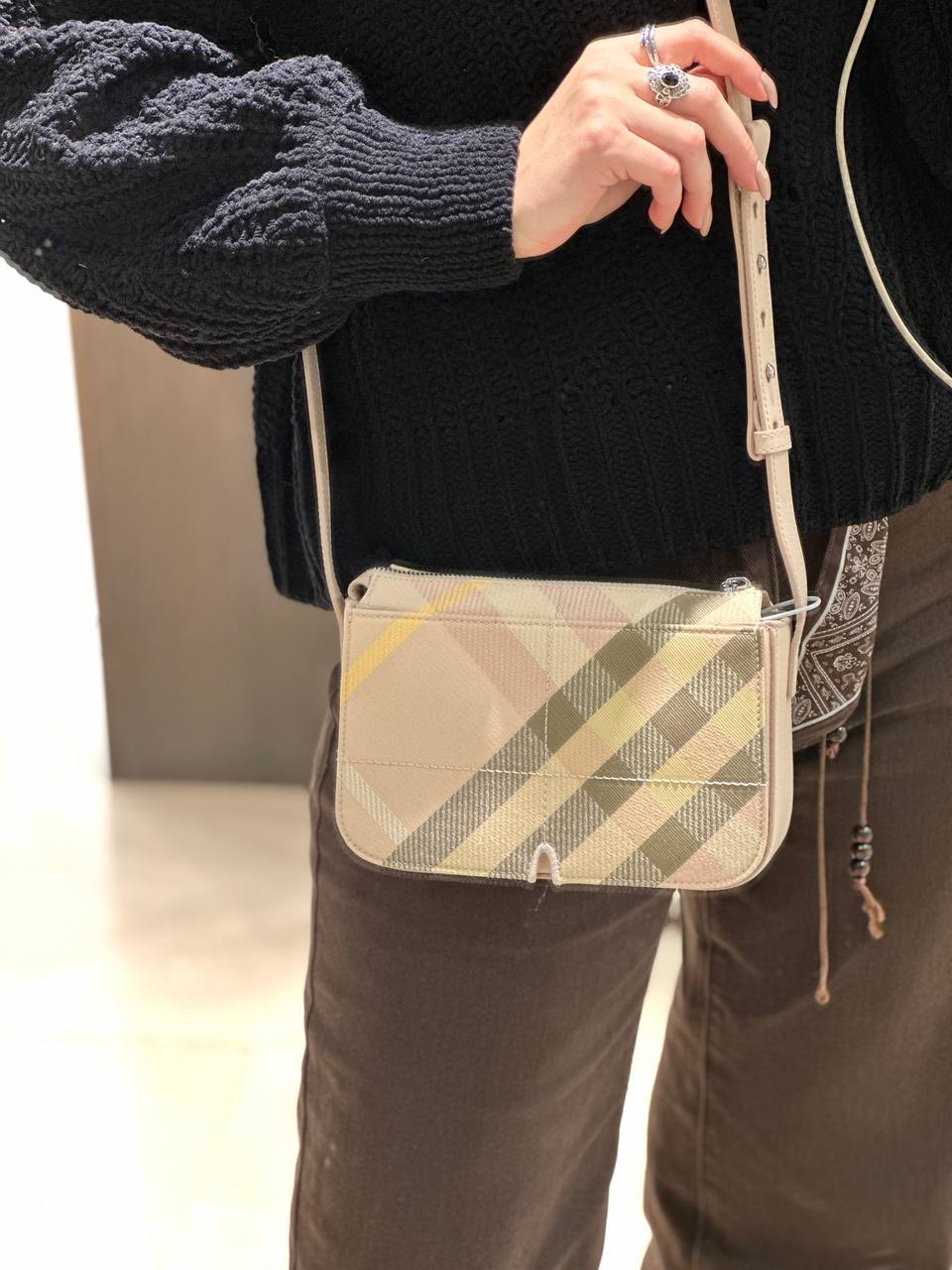 BURBERRY Outlet 6471
