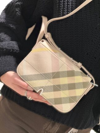 BURBERRY Outlet 6472