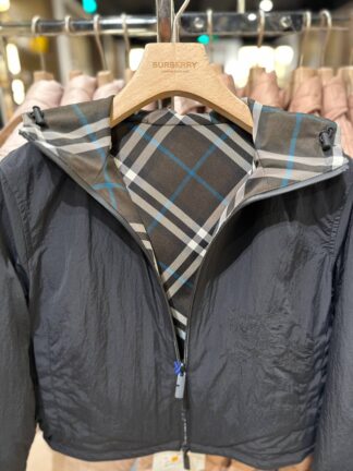 BURBERRY Outlet 6482