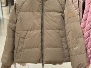 BURBERRY Outlet 6487