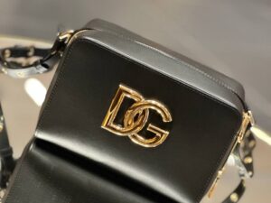 DOLCE & GABBANA OUTLETS 161600