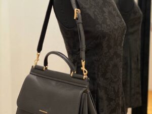 DOLCE & GABBANA OUTLETS 161838