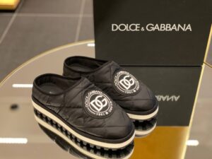 DOLCE & GABBANA OUTLETS 163365