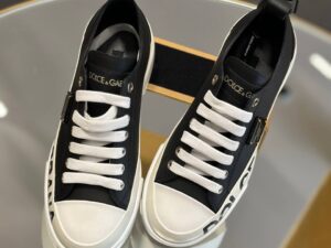 DOLCE & GABBANA OUTLETS 163755