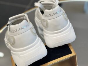 DOLCE & GABBANA OUTLETS 164053