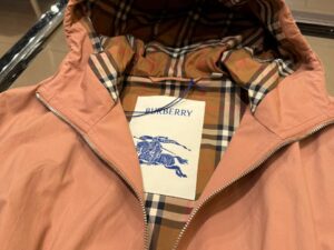 BURBERRY OUTLET 6833