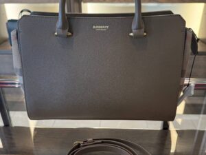 BURBERRY OUTLET 6857