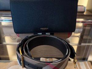 BURBERRY OUTLET 6858