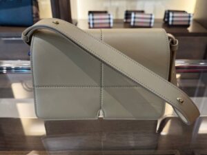 BURBERRY OUTLET 6866