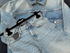 ROBERTO CAVALLI OUTLETS 9906