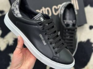 ROBERTO CAVALLI OUTLETS 9948