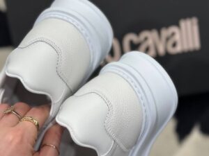 ROBERTO CAVALLI OUTLETS 9985