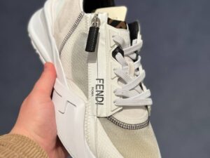 FENDI OUTLETS 1528