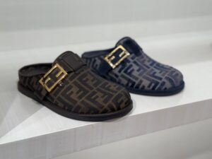 FENDI OUTLETS 1565