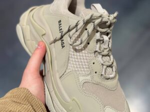 BALENCIAGA Outlet 885