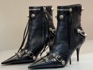 BALENCIAGA Outlet 902