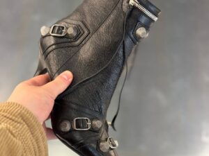 BALENCIAGA Outlet 903