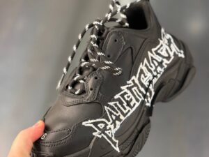 BALENCIAGA Outlet 906