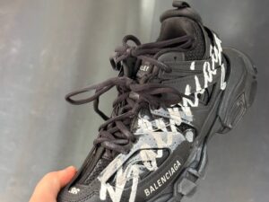 BALENCIAGA Outlet 907