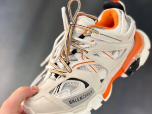 BALENCIAGA Outlet 911