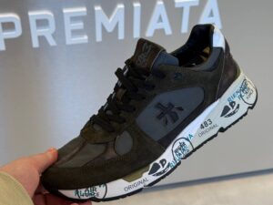 PREMIATA 16105