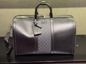 Gucci 3023