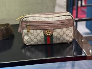 Gucci 3028