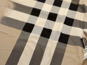 BURBERRY OUTLET 8235