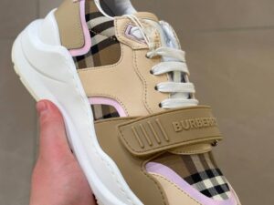 BURBERRY OUTLET 8247