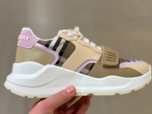 BURBERRY OUTLET 8248