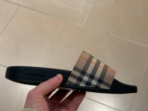 BURBERRY OUTLET 8276