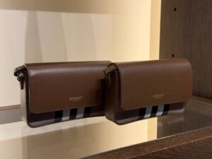 BURBERRY OUTLET 8280