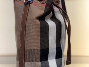 BURBERRY OUTLET 8283