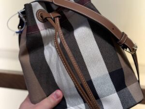 BURBERRY OUTLET 8284