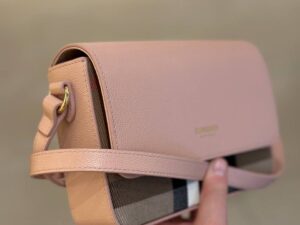 BURBERRY OUTLET 8303