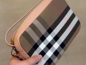BURBERRY OUTLET 8305