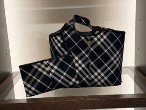 BURBERRY OUTLET 8311
