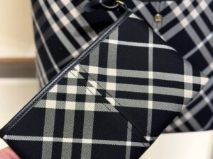 BURBERRY OUTLET 8313