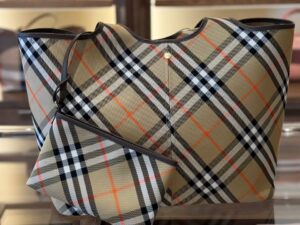 BURBERRY OUTLET 8319