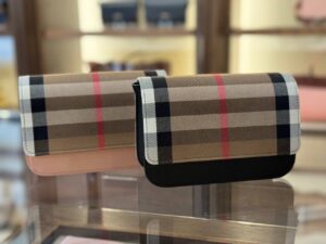 BURBERRY OUTLET 8331