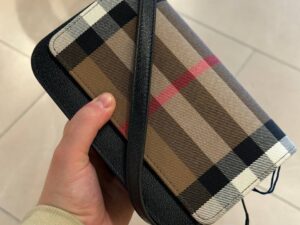 BURBERRY OUTLET 8336