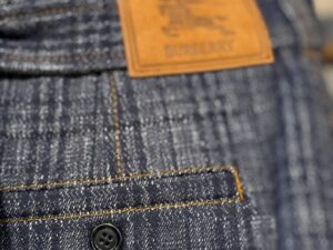 BURBERRY OUTLET 8379