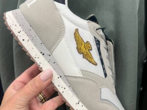 Glamour Boutique 96823