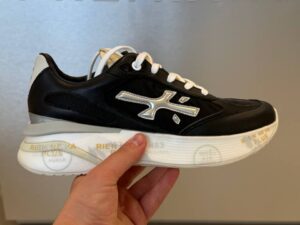 PREMIATA 19738