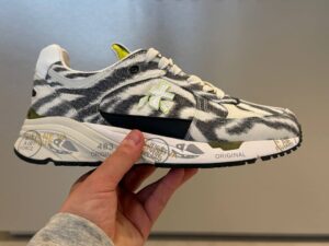 PREMIATA 19772