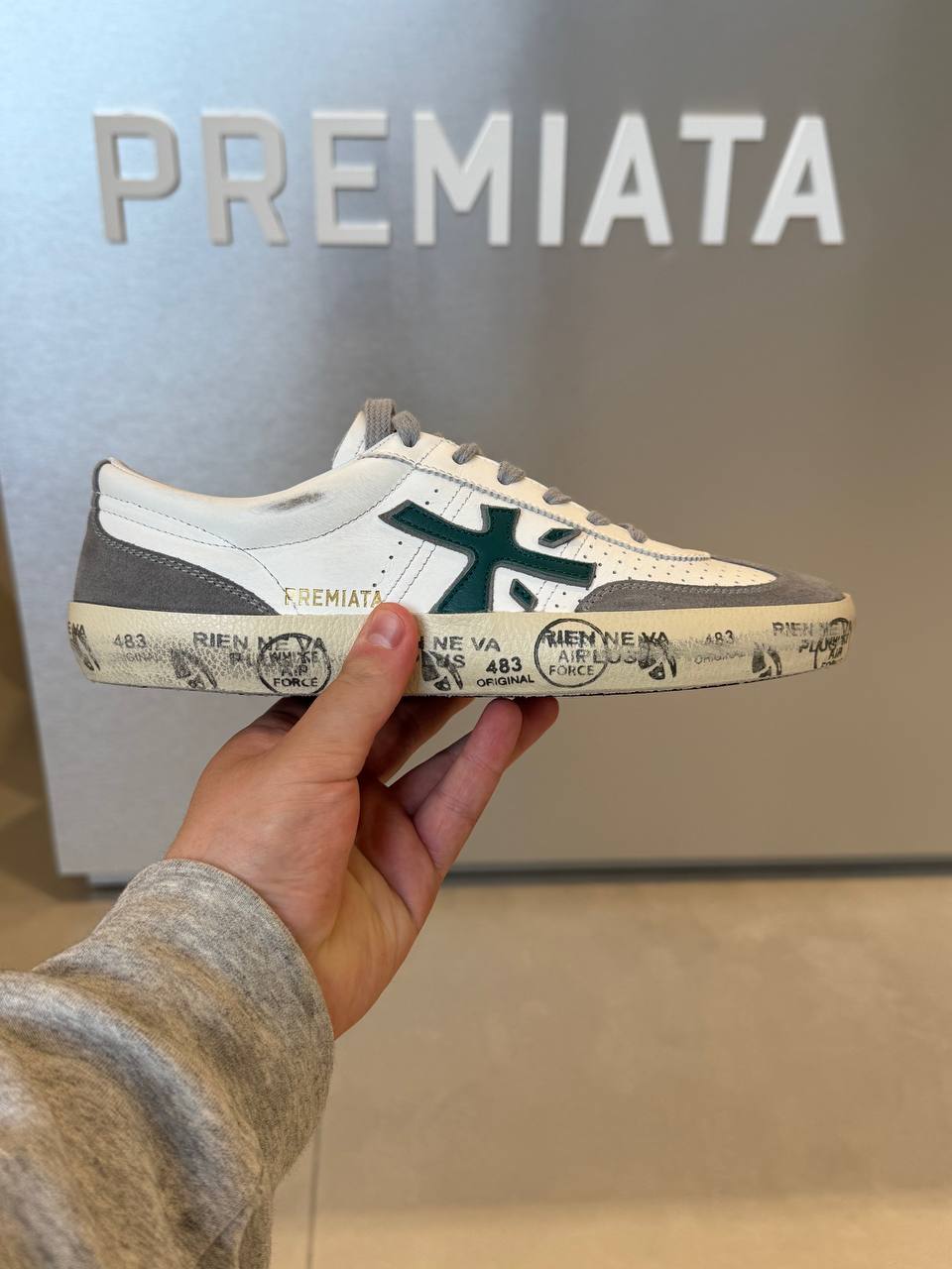 PREMIATA 19782