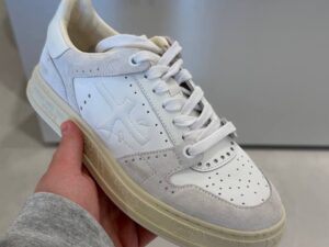 PREMIATA 19819