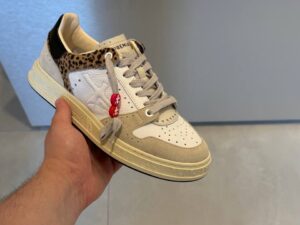 PREMIATA 20548