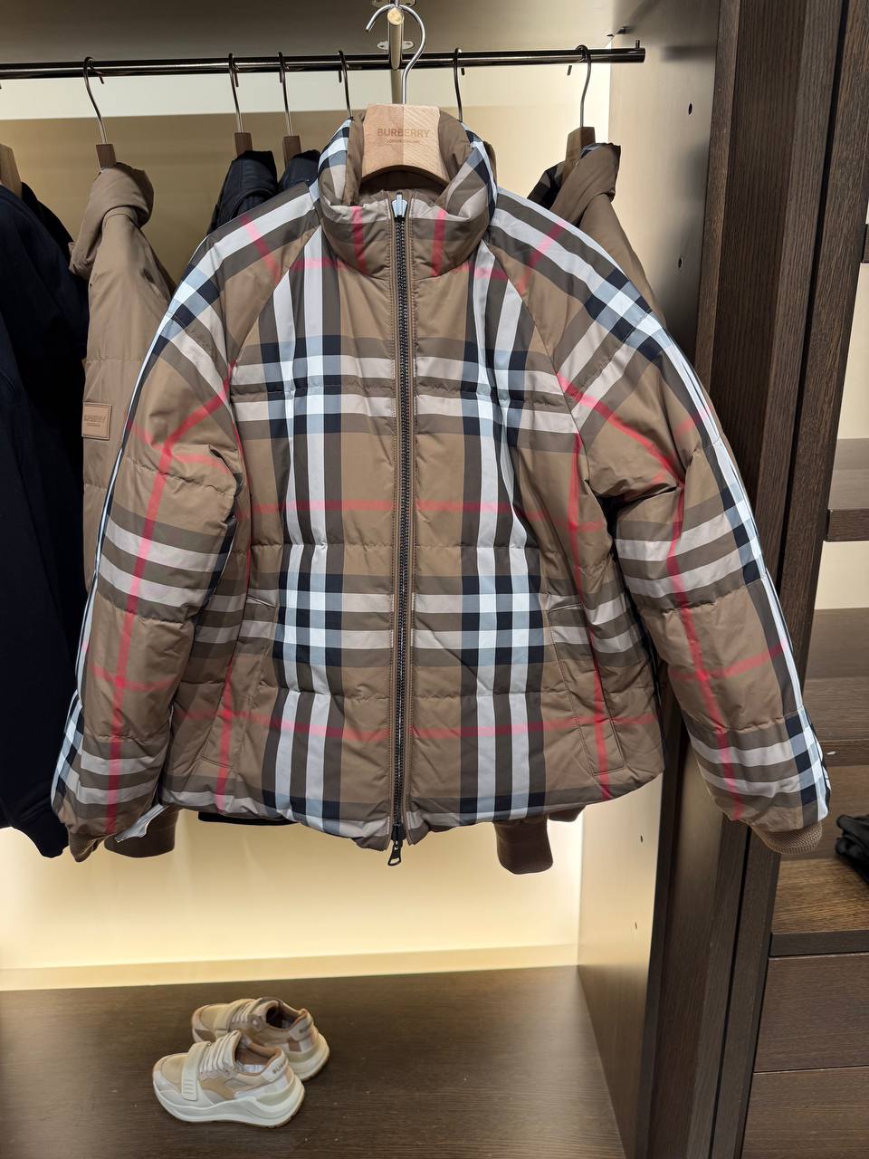 Двусторонний пуховик Burberry BURBERRY OUTLET
