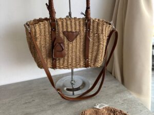 LEATHER COUNTRY 119812